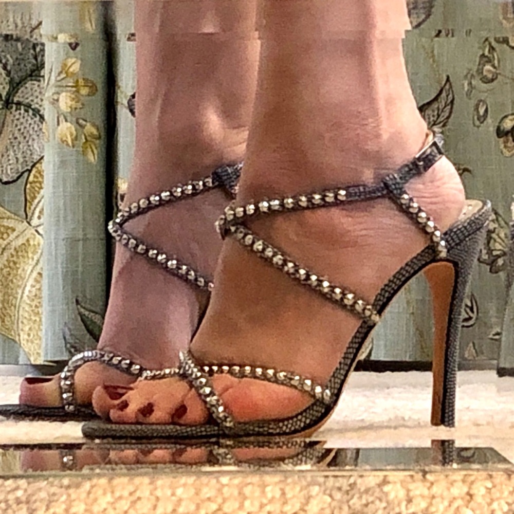 Alice + Olivia sandals. Size 37. 4.5” heel